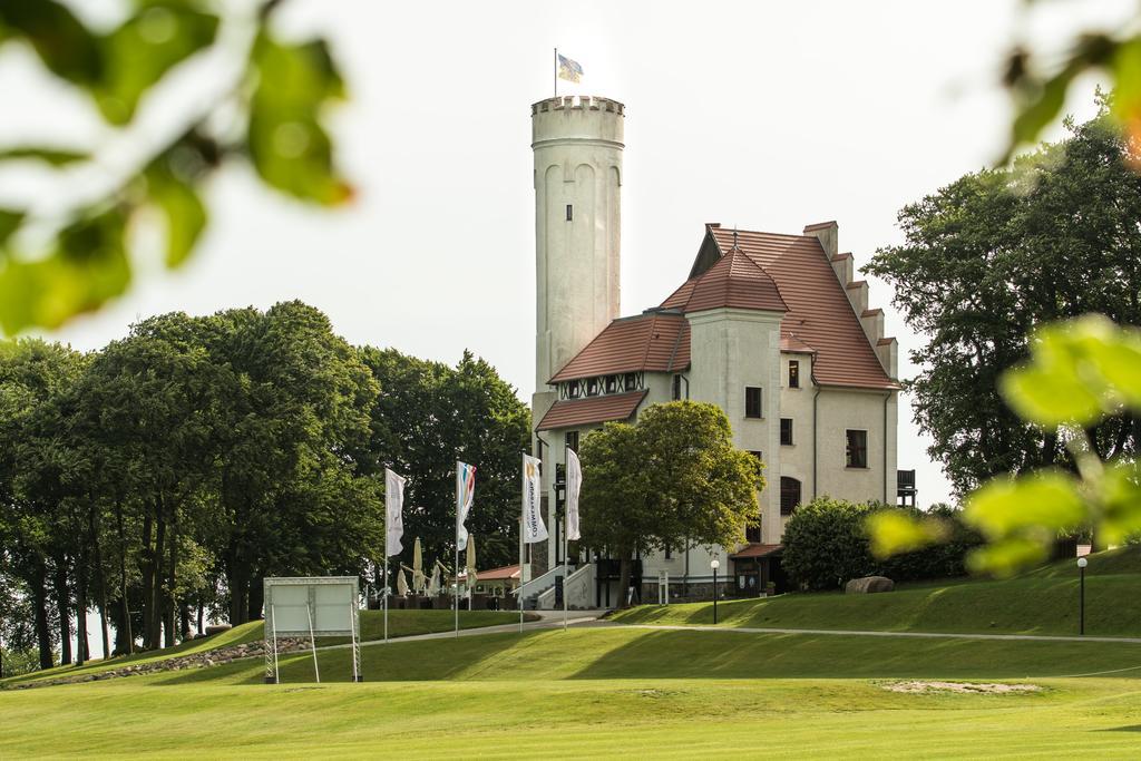 Romantik Hotel Schloss Ranzow Lohme Exterior photo
